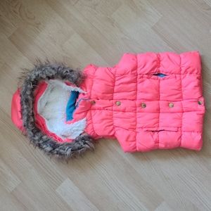 Double Deer Pink Hooded Puffer Vest. Winter Cozy Faux Fur